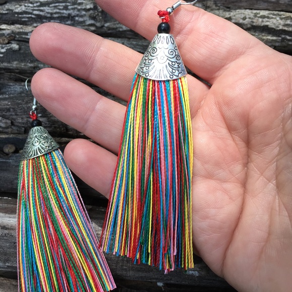 Gorgeous Tassel Earrings Antique Silver Multicolor - Picture 6 of 6